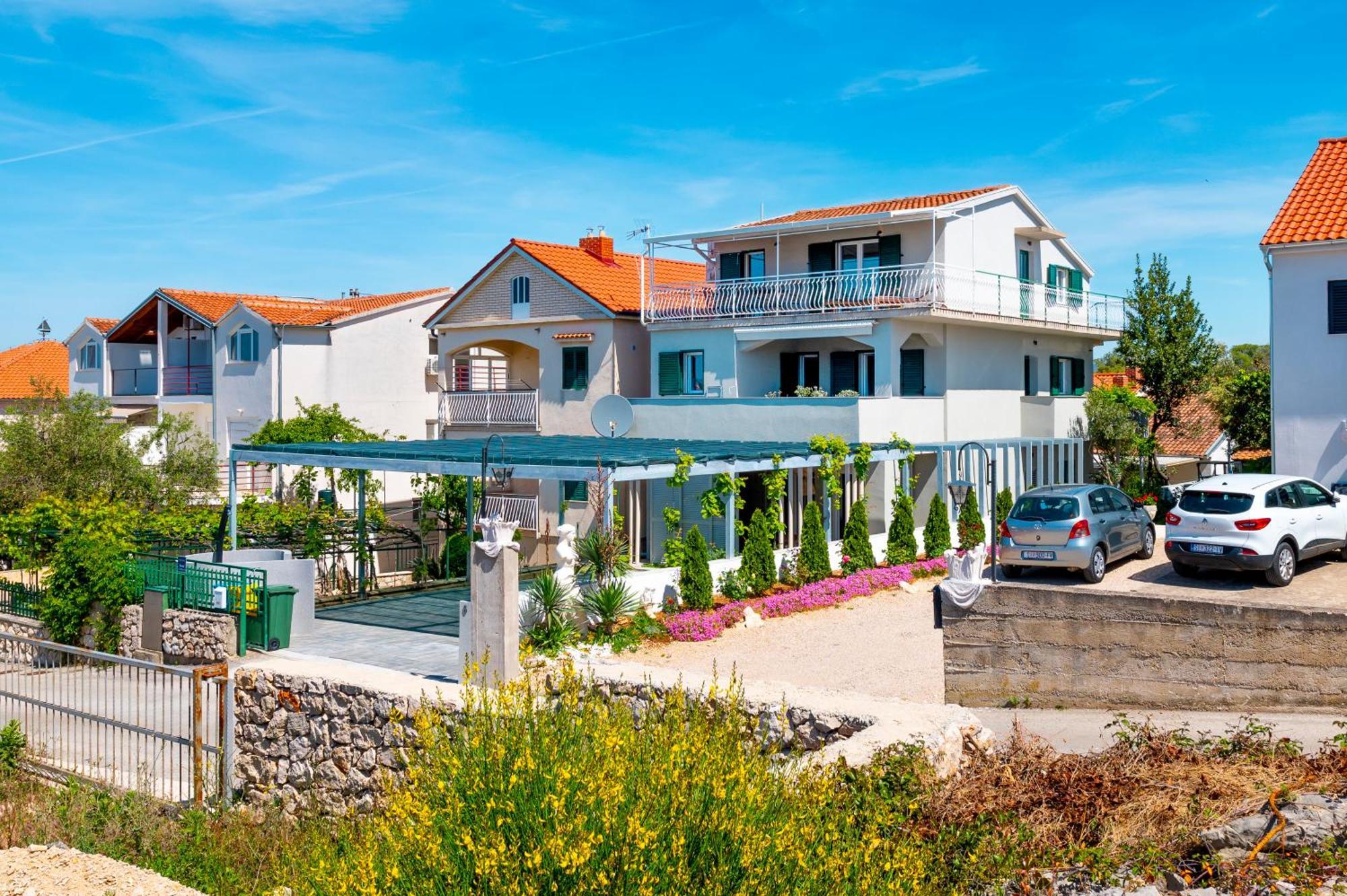 Ojra New Apartment With Seaview Šibenik Esterno foto